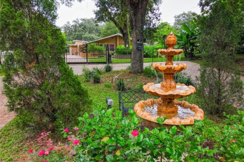 Villa ou maison à vendre à Zellwood, Floride: 5 chambres, 234.49 m2 № 1917316 - photo 1