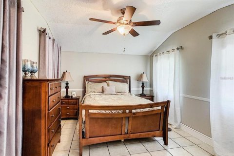 Casa en venta en Zellwood, Florida, 5 dormitorios, 234.49 m2 № 1917316 - foto 20