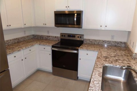 Casa en alquiler en Wildwood, Florida, 3 dormitorios, 139.73 m2 № 2266887 - foto 12