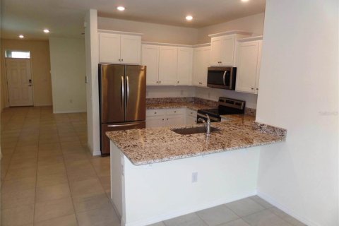 Casa en alquiler en Wildwood, Florida, 3 dormitorios, 139.73 m2 № 2266887 - foto 11