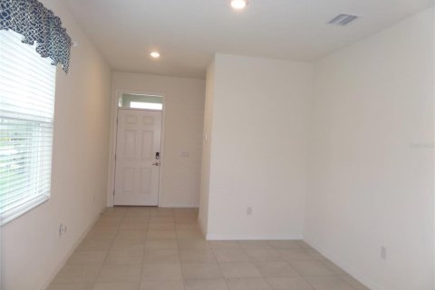 Casa en alquiler en Wildwood, Florida, 3 dormitorios, 139.73 m2 № 2266887 - foto 9