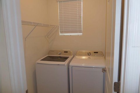Casa en alquiler en Wildwood, Florida, 3 dormitorios, 139.73 m2 № 2266887 - foto 8
