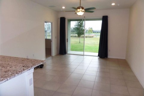 Casa en alquiler en Wildwood, Florida, 3 dormitorios, 139.73 m2 № 2266887 - foto 14