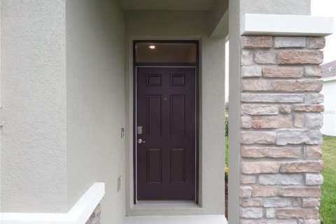 Casa en alquiler en Wildwood, Florida, 3 dormitorios, 139.73 m2 № 2266887 - foto 3