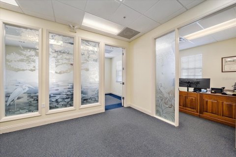Commercial property in Sarasota, Florida 135.64 sq.m. № 2234926 - photo 9