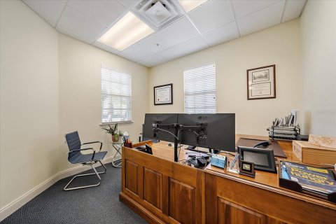 Commercial property in Sarasota, Florida 135.64 sq.m. № 2234926 - photo 15
