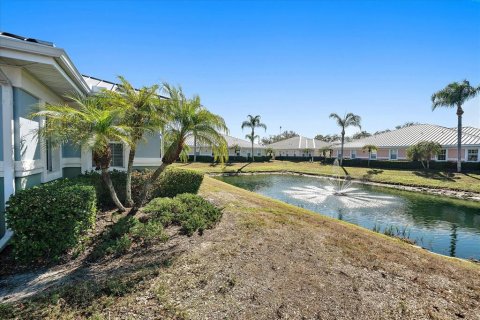 Commercial property in Sarasota, Florida 135.64 sq.m. № 2234926 - photo 5