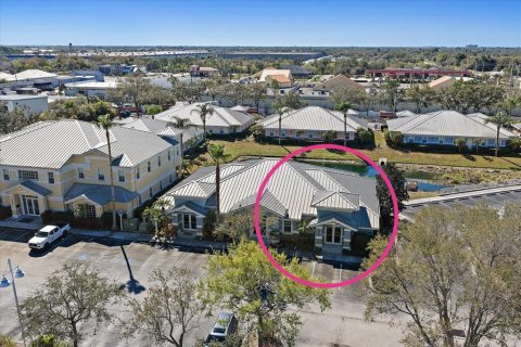 Commercial property in Sarasota, Florida 135.64 sq.m. № 2234926 - photo 4