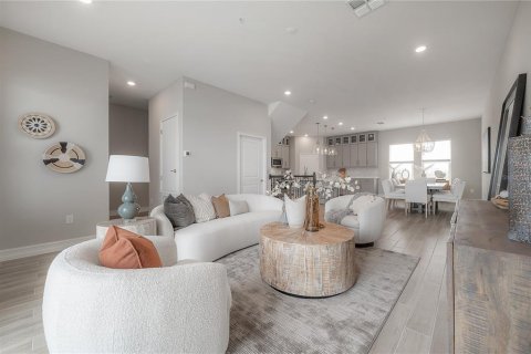 Townhouse in Tampa, Florida 4 bedrooms, 260.5 sq.m. № 1574228 - photo 17