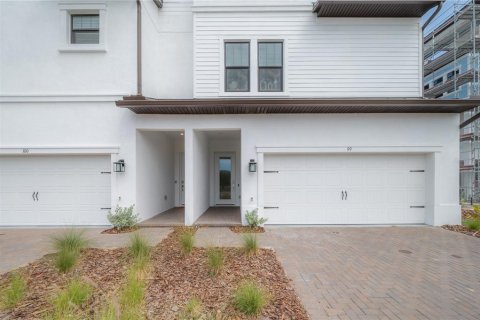 Townhouse in Tampa, Florida 4 bedrooms, 260.5 sq.m. № 1574228 - photo 3