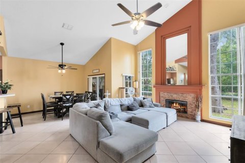 Casa en venta en Casselberry, Florida, 3 dormitorios, 172.24 m2 № 1582285 - foto 4