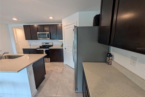 House in Ruskin, Florida 4 bedrooms, 171.5 sq.m. № 2258983 - photo 6