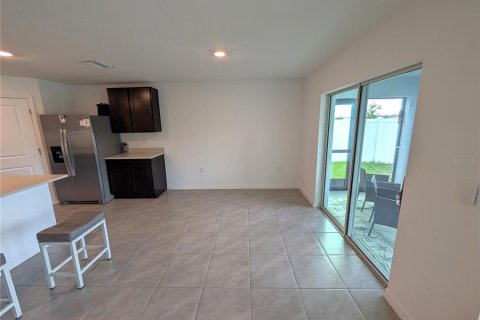 House in Ruskin, Florida 4 bedrooms, 171.5 sq.m. № 2258983 - photo 7