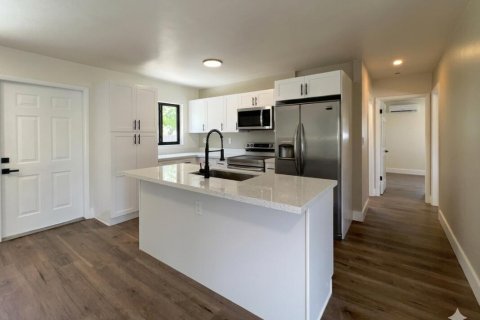 Villa ou maison à vendre à Fort Lauderdale, Floride: 3 chambres, 85.93 m2 № 2088078 - photo 3