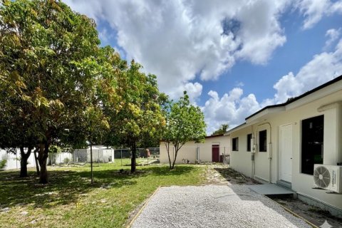 Villa ou maison à vendre à Fort Lauderdale, Floride: 3 chambres, 85.93 m2 № 2088078 - photo 17