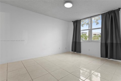 Condominio en venta en Margate, Florida, 2 dormitorios, 73.39 m2 № 1925433 - foto 22