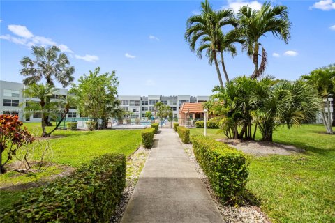 Condominio en venta en Margate, Florida, 2 dormitorios, 73.39 m2 № 1925433 - foto 7