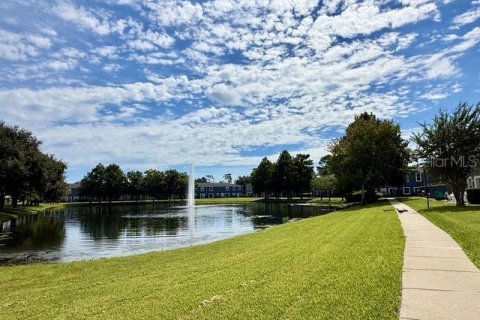 Touwnhouse à louer à Orlando, Floride: 3 chambres, 137.77 m2 № 2413748 - photo 25