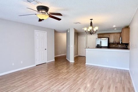 Touwnhouse à louer à Orlando, Floride: 3 chambres, 137.77 m2 № 2413748 - photo 7