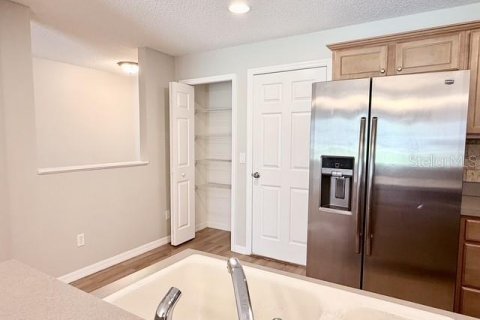Touwnhouse à louer à Orlando, Floride: 3 chambres, 137.77 m2 № 2413748 - photo 9