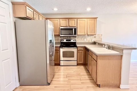 Touwnhouse à louer à Orlando, Floride: 3 chambres, 137.77 m2 № 2413748 - photo 8