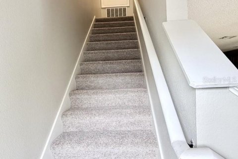 Touwnhouse à louer à Orlando, Floride: 3 chambres, 137.77 m2 № 2413748 - photo 12