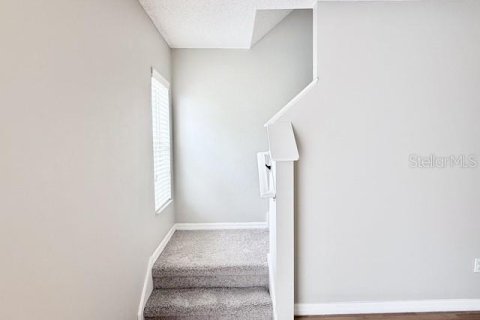 Touwnhouse à louer à Orlando, Floride: 3 chambres, 137.77 m2 № 2413748 - photo 11
