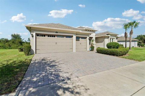 Villa ou maison à vendre à Groveland, Floride: 4 chambres, 261.06 m2 № 2427453 - photo 2