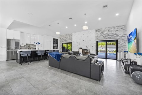 Купить виллу или дом в Дейви, Флорида 6 спален, 288.74м2, № 2027339 - фото 20