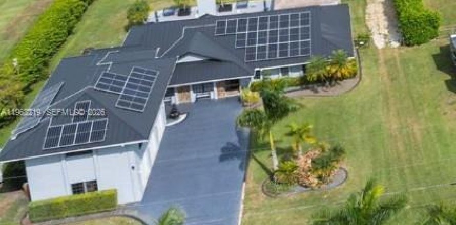 Дом в Дейви, Флорида 6 спален, 288.74м2 № 2027339