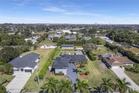 Купить виллу или дом в Дейви, Флорида 6 спален, 288.74м2, № 2027339 - фото 6