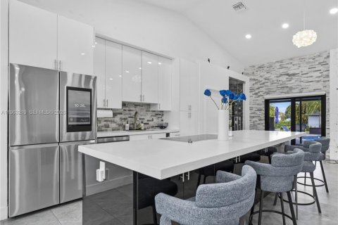 Купить виллу или дом в Дейви, Флорида 6 спален, 288.74м2, № 2027339 - фото 14