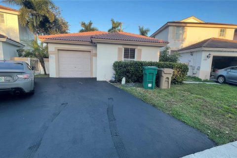 Villa ou maison à louer à Davie, Floride: 3 chambres, 126.44 m2 № 1928119 - photo 24