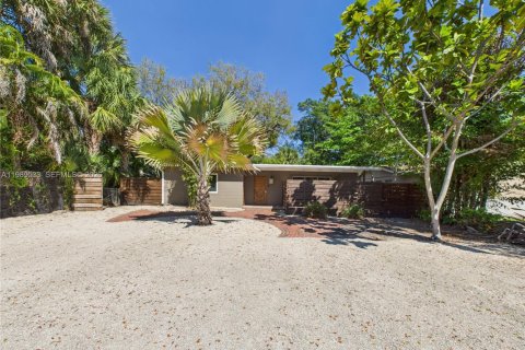 Villa ou maison à louer à Fort Lauderdale, Floride: 3 chambres, 122.07 m2 № 2051590 - photo 2