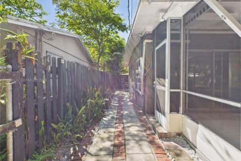 Villa ou maison à louer à Fort Lauderdale, Floride: 3 chambres, 122.07 m2 № 2051590 - photo 18