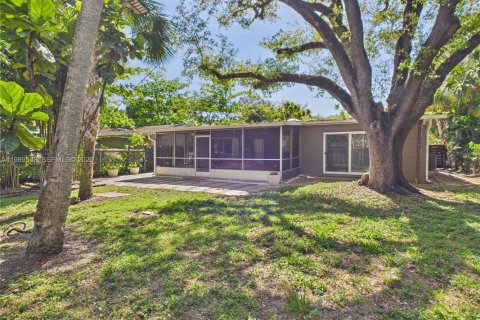 Villa ou maison à louer à Fort Lauderdale, Floride: 3 chambres, 122.07 m2 № 2051590 - photo 14