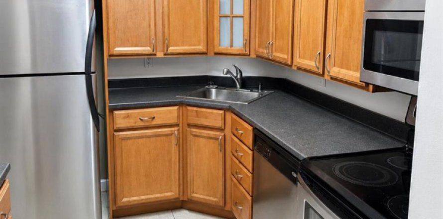Condominio en Oakland Park, Florida, 2 dormitorios № 2271118