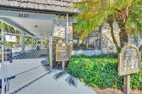 Condominio en alquiler en Oakland Park, Florida, 2 dormitorios, 97.55 m2 № 2271118 - foto 7