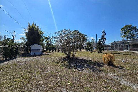 House in Lehigh Acres, Florida 3 bedrooms, 175.59 sq.m. № 2080567 - photo 28