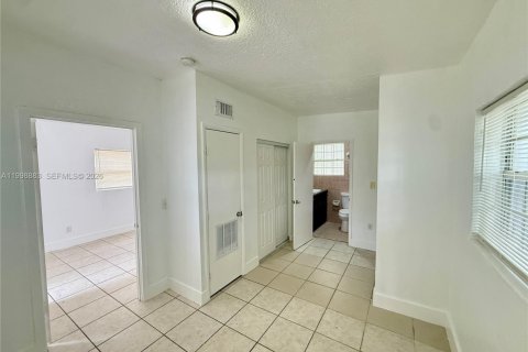 Apartment in Miami, Florida 1 bedroom, 156.82 sq.m. № 2060908 - photo 5