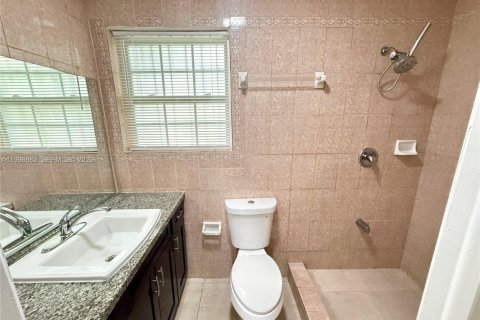 Apartment in Miami, Florida 1 bedroom, 156.82 sq.m. № 2060908 - photo 6