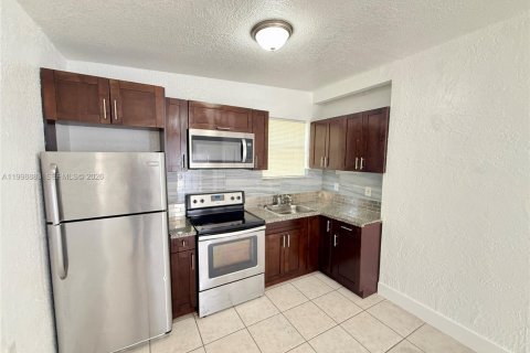 Apartment in Miami, Florida 1 bedroom, 156.82 sq.m. № 2060908 - photo 3