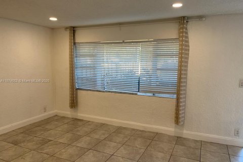 Villa ou maison à vendre à Fort Lauderdale, Floride: 5 chambres, 142.88 m2 № 1926386 - photo 9