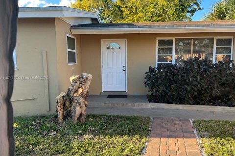 Villa ou maison à vendre à Fort Lauderdale, Floride: 5 chambres, 142.88 m2 № 1926386 - photo 1