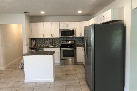 Villa ou maison à vendre à Fort Lauderdale, Floride: 5 chambres, 142.88 m2 № 1926386 - photo 7