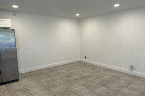 Villa ou maison à vendre à Fort Lauderdale, Floride: 5 chambres, 142.88 m2 № 1926386 - photo 8