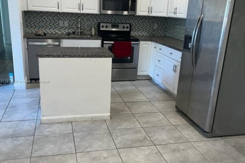 Villa ou maison à vendre à Fort Lauderdale, Floride: 5 chambres, 142.88 m2 № 1926386 - photo 5