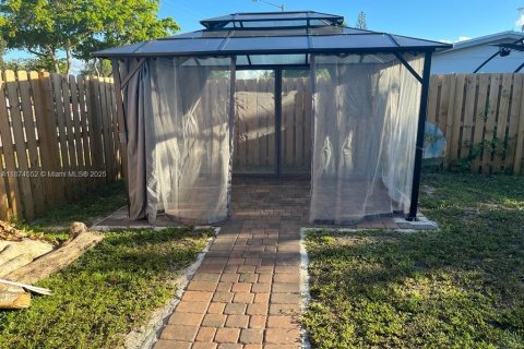 Villa ou maison à vendre à Fort Lauderdale, Floride: 5 chambres, 142.88 m2 № 1926386 - photo 3