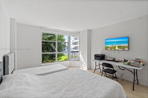 Condo in Aventura, Florida, 1 bedroom  № 1920378 - photo 14