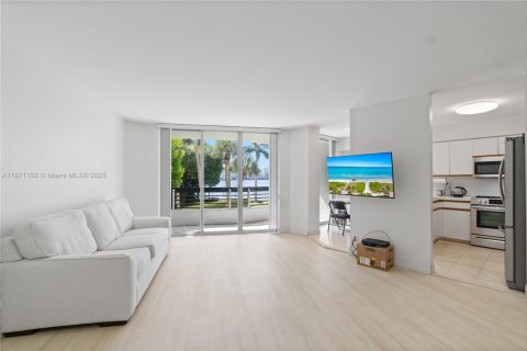 Condo in Aventura, Florida, 1 bedroom  № 1920378 - photo 6